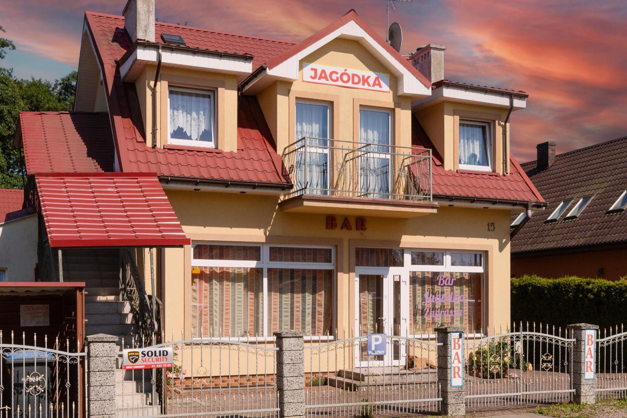 Pensjonat Jagodka Trzęsacz Exterior foto